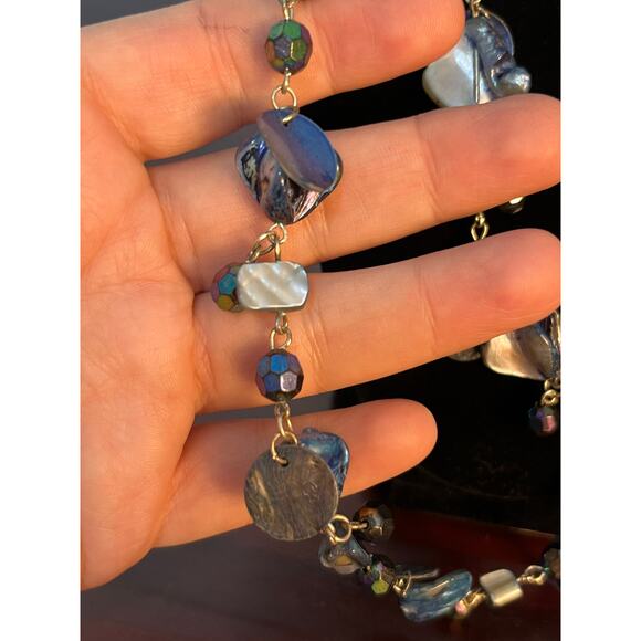 Beaded Faux Shell Necklace Silver Toned Clasp 45" Long Coastal Beachy - Picture 5 of 7